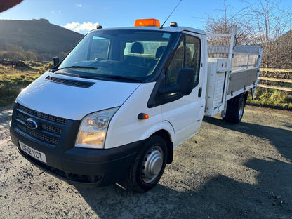 Bid on EFFICIENT EX-COUNCIL FORD TRANSIT TIPPER: 8-PAGE SERVICE HISTORY- Buy &amp; Sell on Auction with EAMA Group