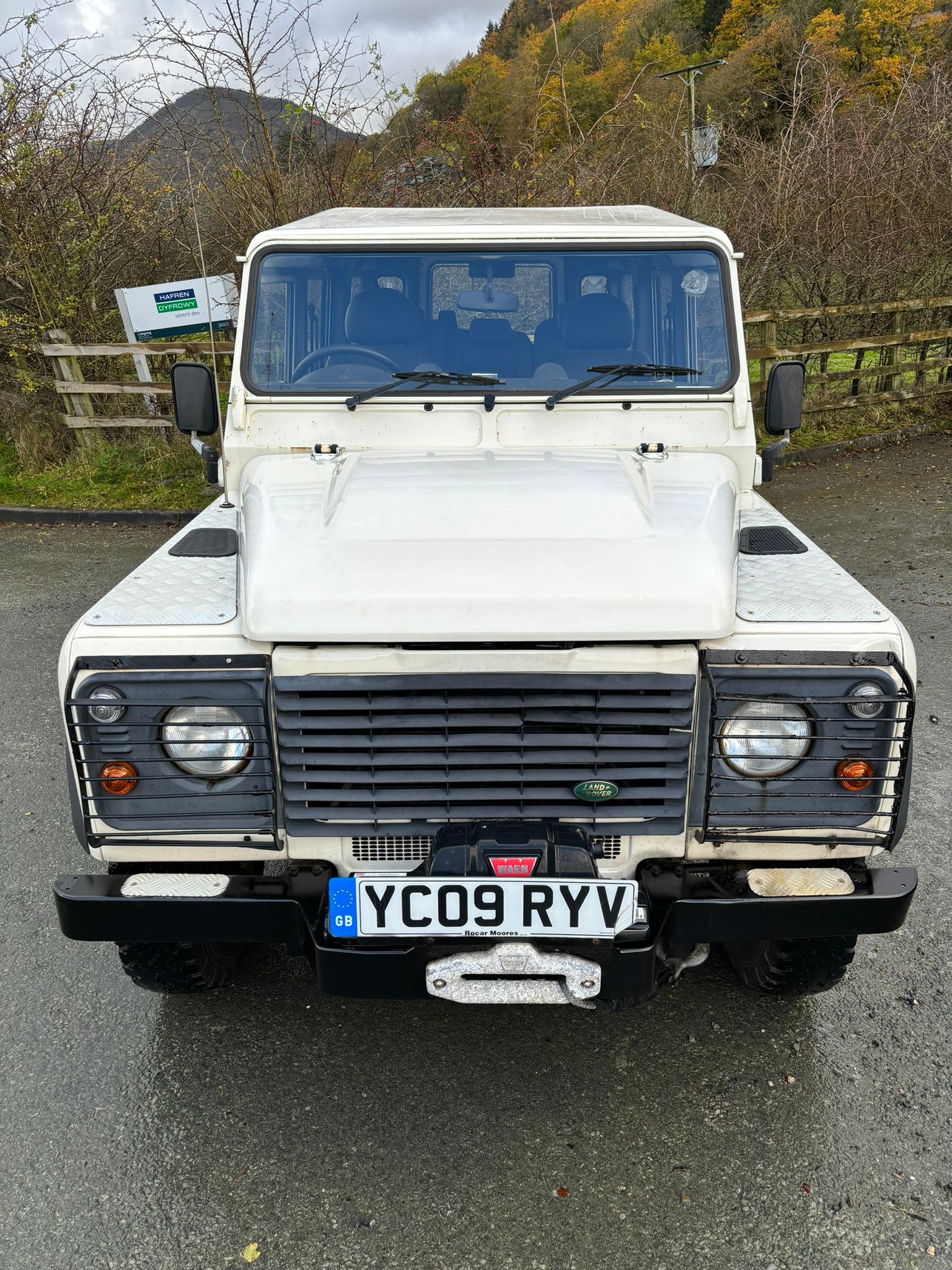 Bid on LAND ROVER DEFENDER 110 COUNTY HARDTOP TDCI 2009 EX COUNCIL CSW- Buy &amp; Sell on Auction with EAMA Group