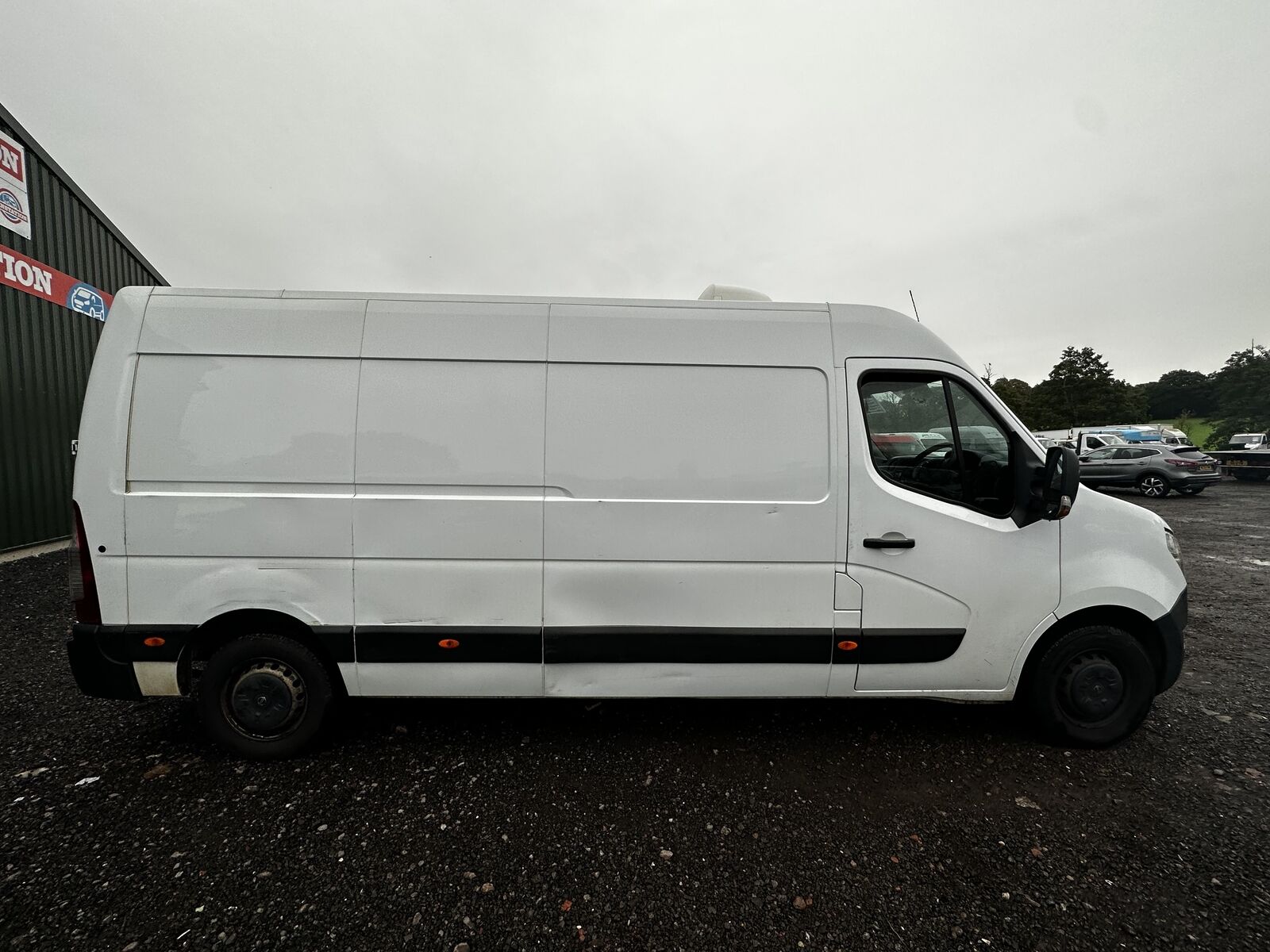 Bid on NISSAN NV400 WHITE PANEL VAN - RELIABLE WORKHORSE - MOT JAN 2024 - NO VAT ON HAMMER- Buy &amp; Sell on Auction with EAMA Group