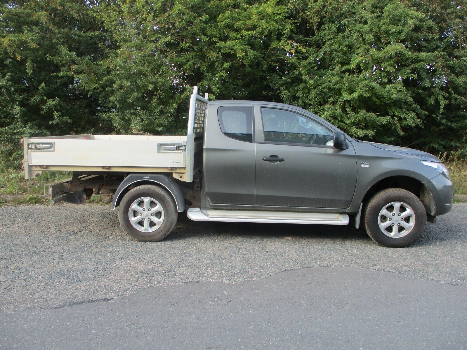 Bid on 40K MILES ONLY : MITSUBISHI L200 KINGCAB 4X4 TIPPER 2.5 DI-D- Buy &amp; Sell on Auction with EAMA Group