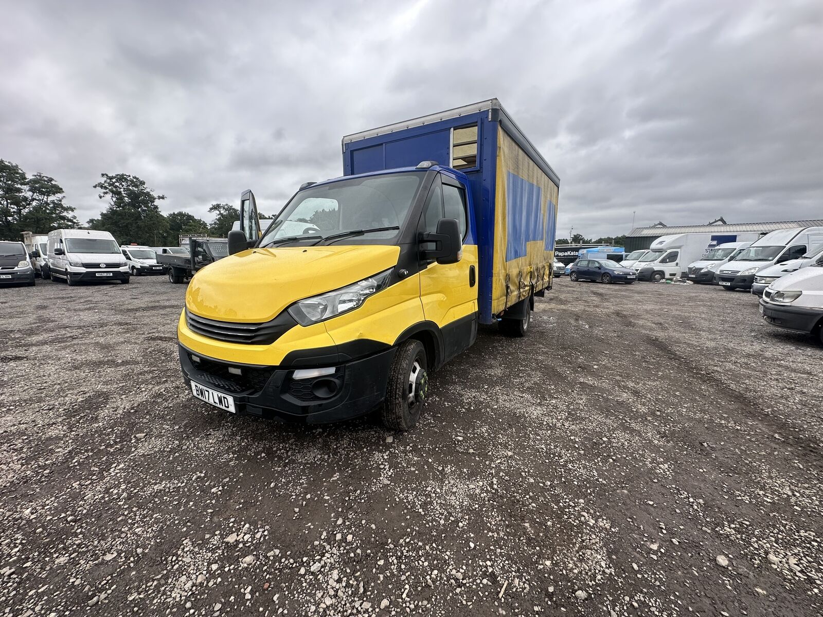 Bid on 2017 IVECO DAILY 35C14: EFFICIENT CURTAINSIDER LUTON VAN ONLY 75K MILES- Buy &amp; Sell on Auction with EAMA Group