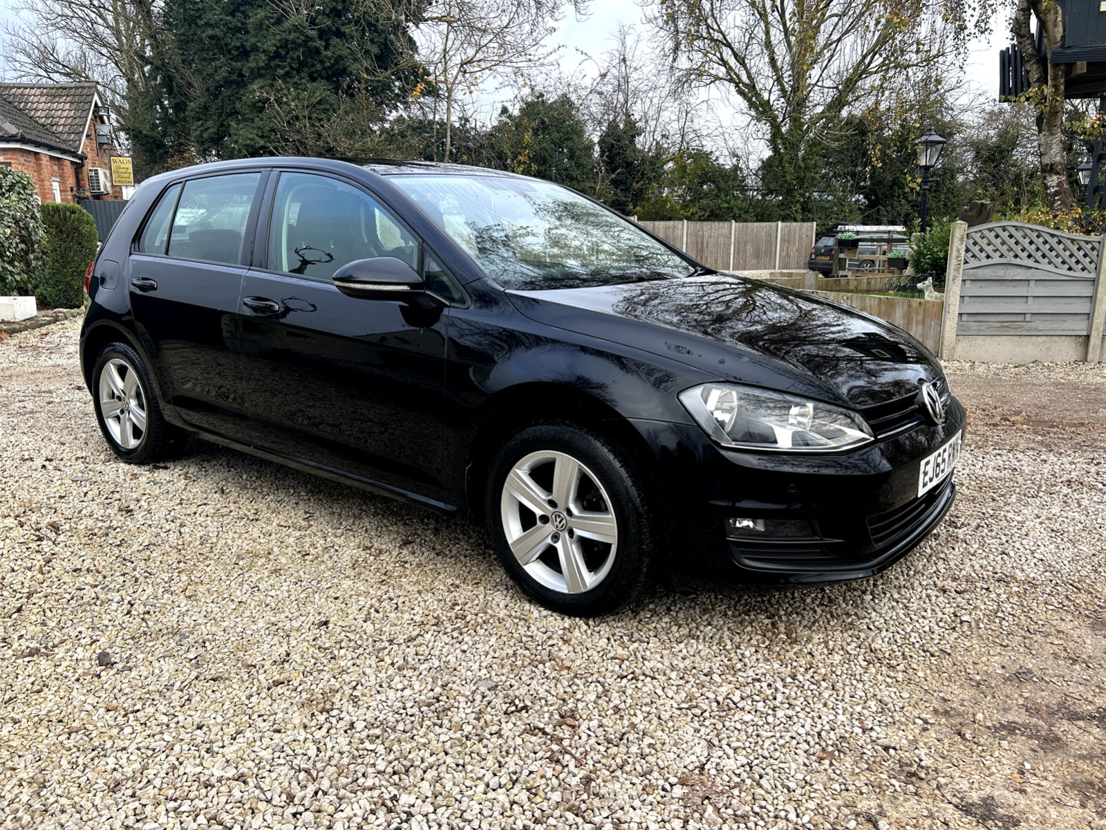 Bid on 2015 VOLKSWAGEN GOLF TDI 1.6 BLUE MOTION 2X KEYS- Buy &amp; Sell on Auction with EAMA Group