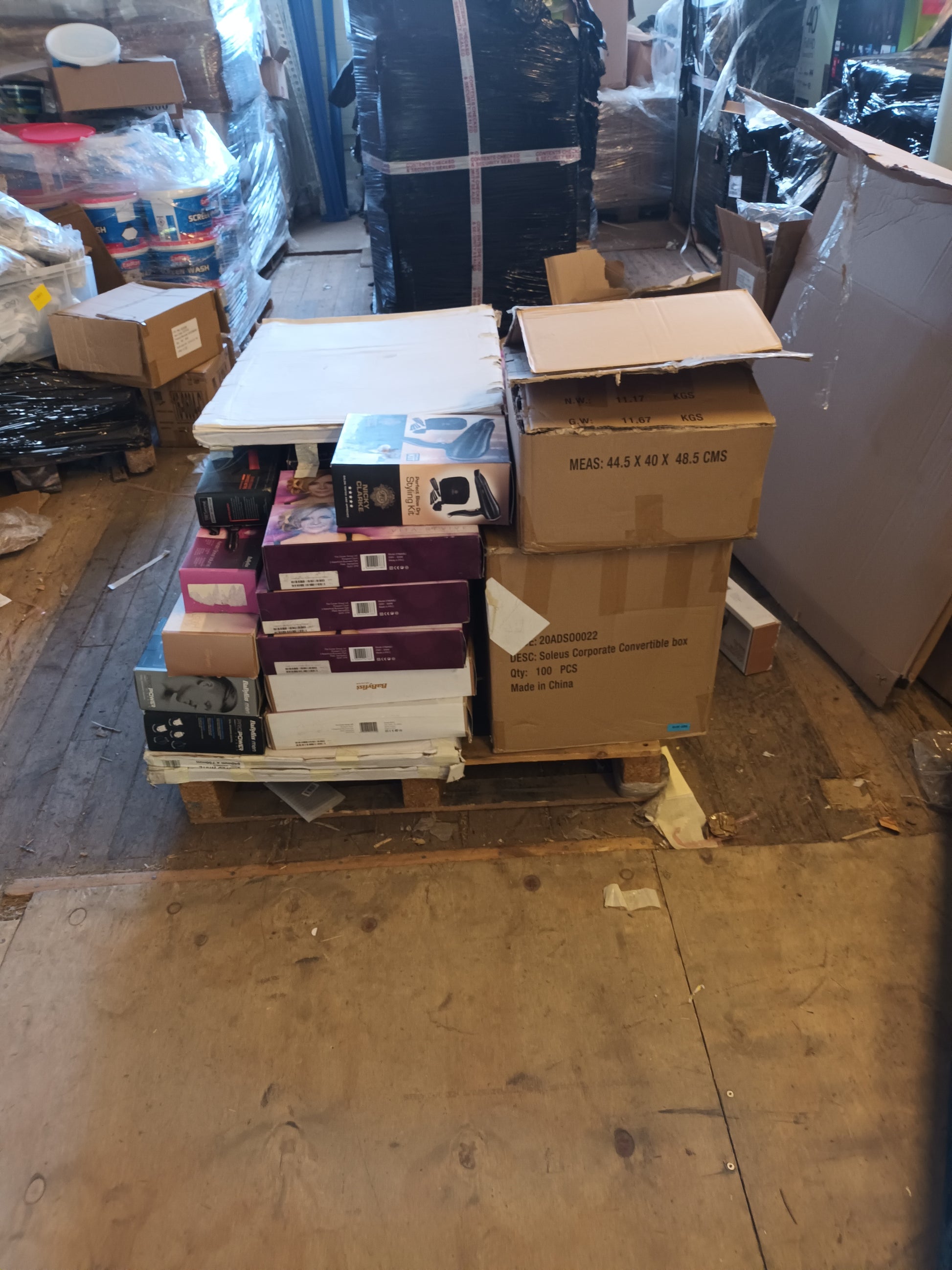 Bid on PALLET OF MIXED ITEMS CONTAINING BABYLIS HAIR STYLERS AND SOLEUS FITNESS WATCHES- Buy &amp; Sell on Auction with EAMA Group