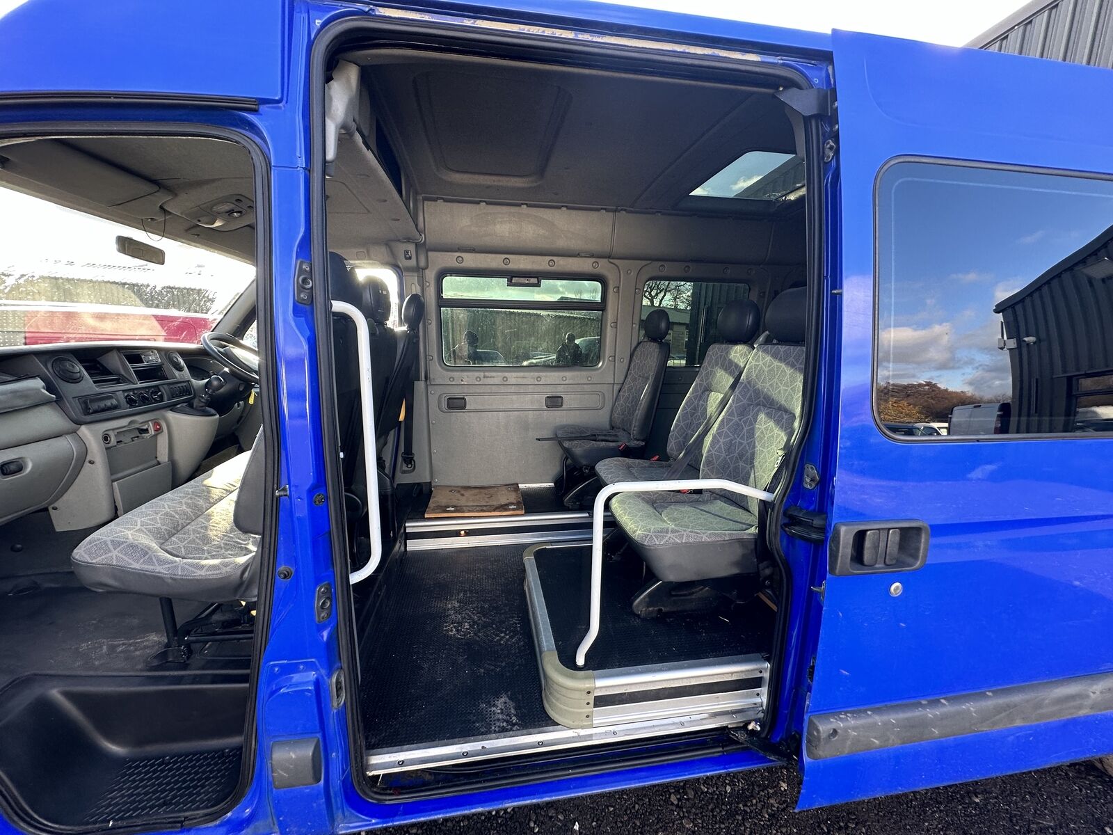 Bid on 116K MILES - 2008 RENAULT MASTER: CAMPER PROJECT MINIBUS, READY TO ROLL - NO VAT ON HAMMER- Buy &amp; Sell on Auction with EAMA Group