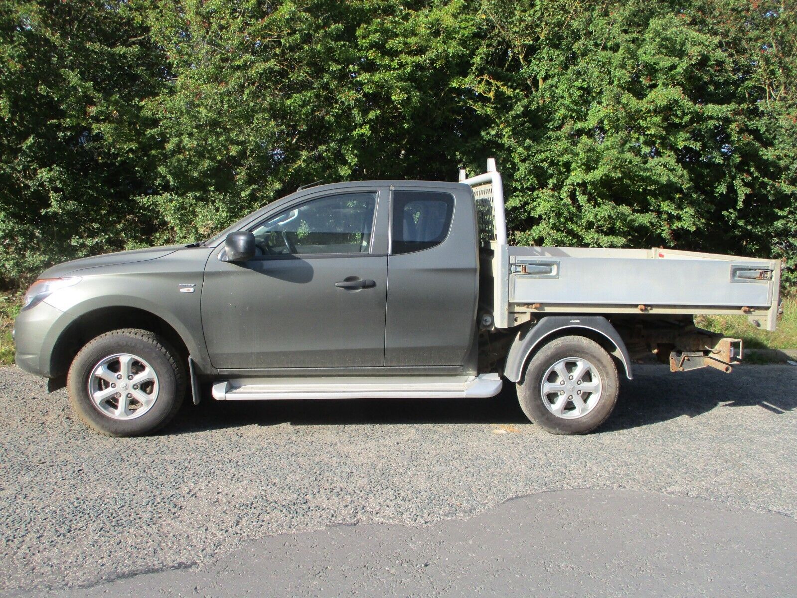 Bid on 40K MILES ONLY : MITSUBISHI L200 KINGCAB 4X4 TIPPER 2.5 DI-D- Buy &amp; Sell on Auction with EAMA Group
