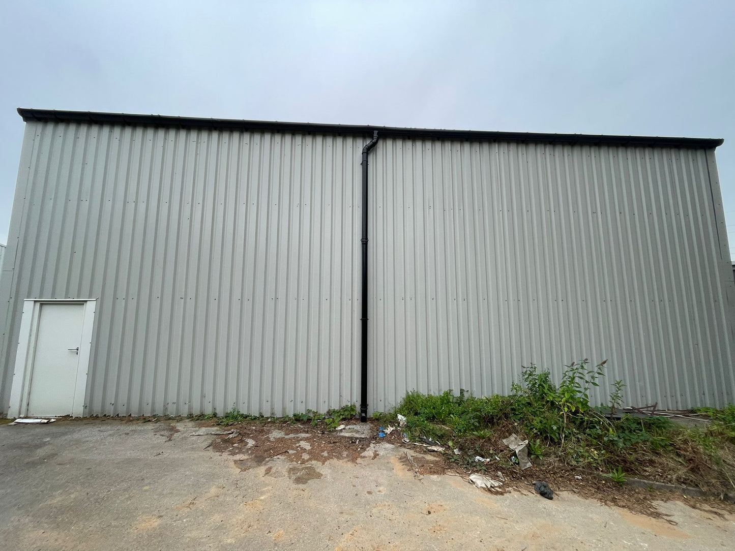 Bid on COMMERCIAL BUILDING 14M LONG X 9M WIDE X 6M TO EAVES (ALREADY DISMANTLED)- Buy &amp; Sell on Auction with EAMA Group
