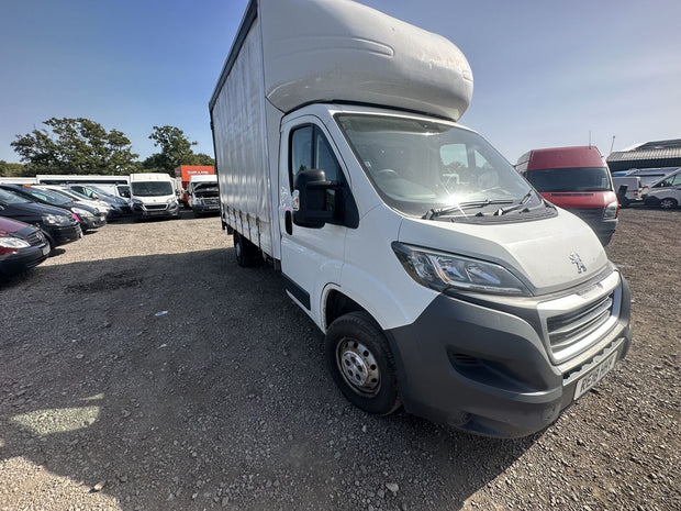 ONE FORMER KEEPER: 2018 PEUGEOT BOXER LUTON