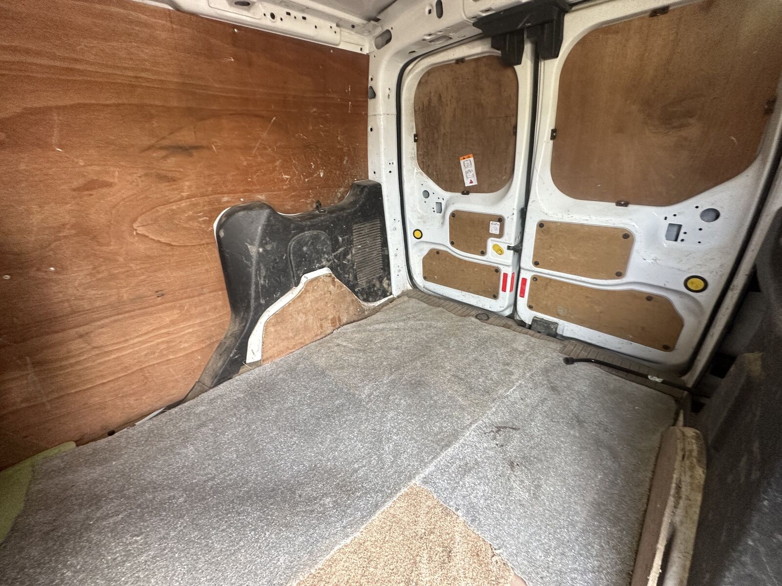 Bid on DECENT INTERIOR, PART SERVICE HISTORY: TRANSIT CONNECT - NO VAT ON HAMMER- Buy &amp; Sell on Auction with EAMA Group