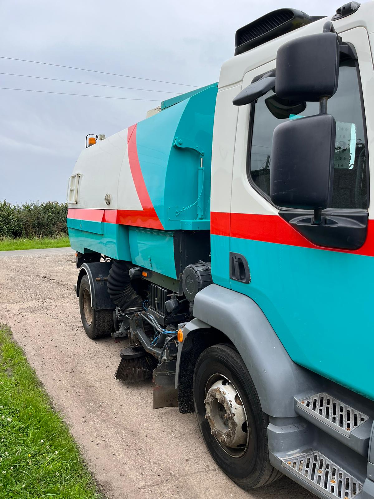 Bid on DAF 2011/61JOHNSON 220 BHP ROAD SWEEPER- Buy &amp; Sell on Auction with EAMA Group