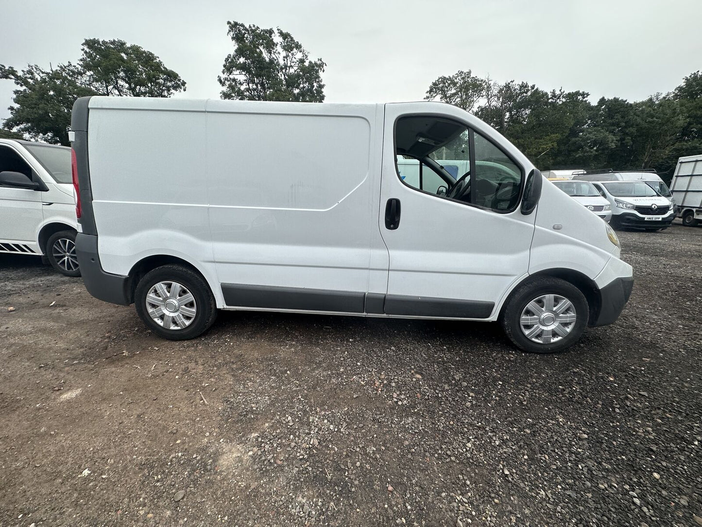 Bid on 2014 RENAULT TRAFIC - MOT MAY 2024 - (NO VAT ON HAMMER!)- Buy &amp; Sell on Auction with EAMA Group